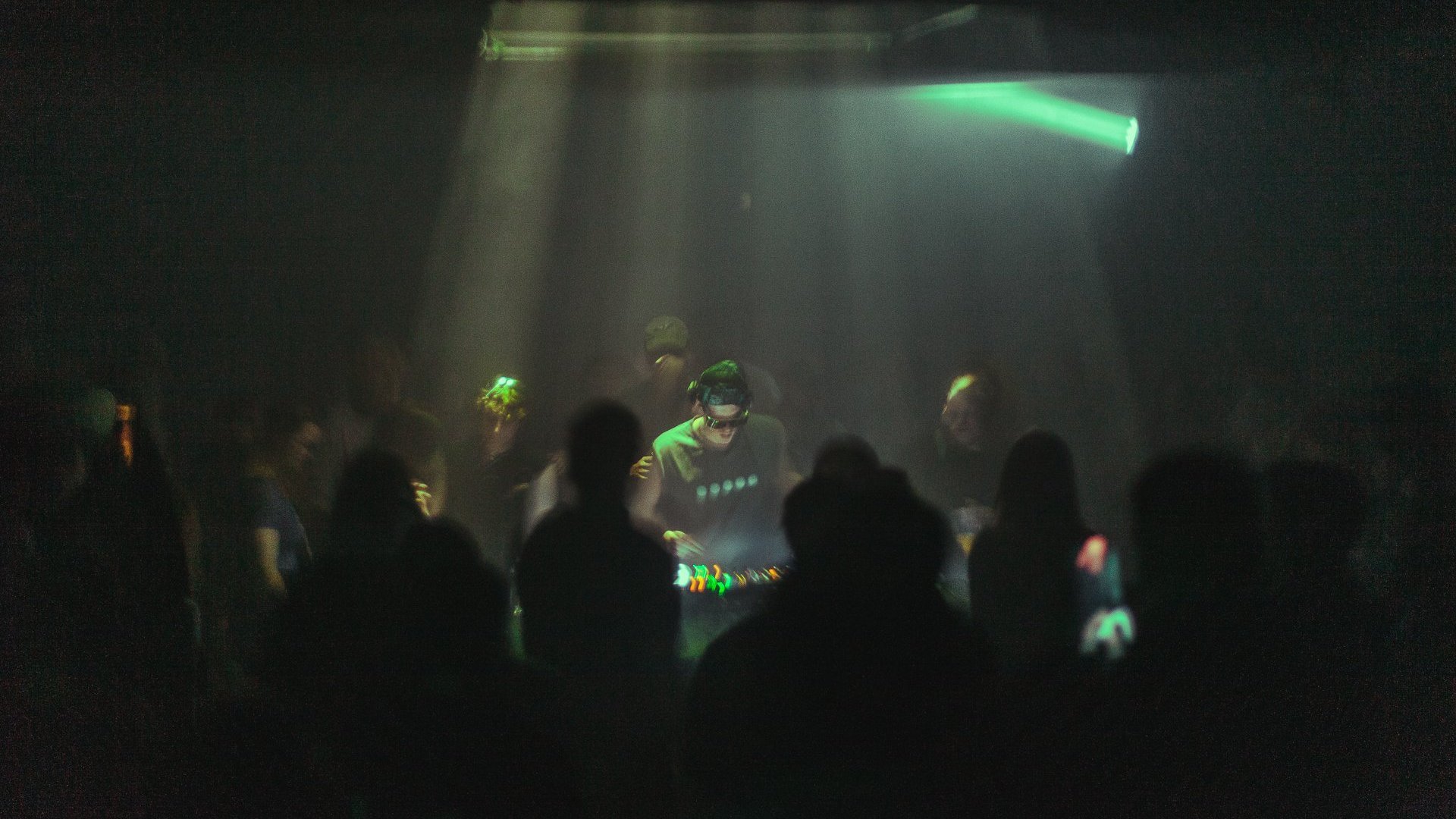 No Sleep Club - Mirabhai + Alfredt + Clark + Sonja + Brook + 3amsexmusic